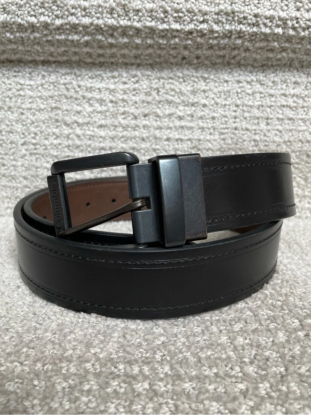 Columbia Men’s Leather Top Black Brown Reversible Belt Size Medium 34-36